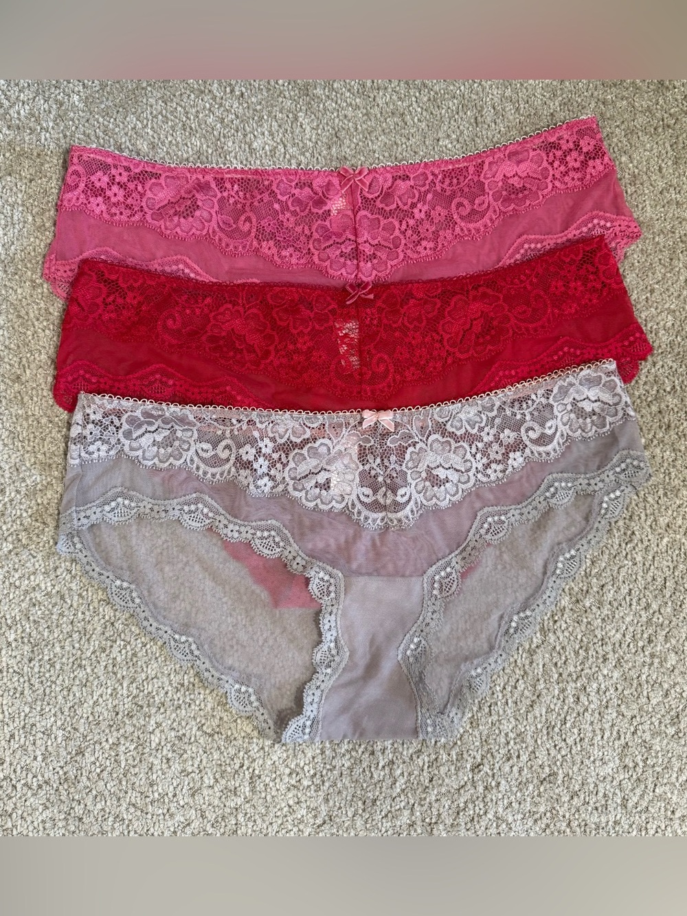 VS Women's Lace Bikini Panty 3-Pack - Pink, Red, Gray